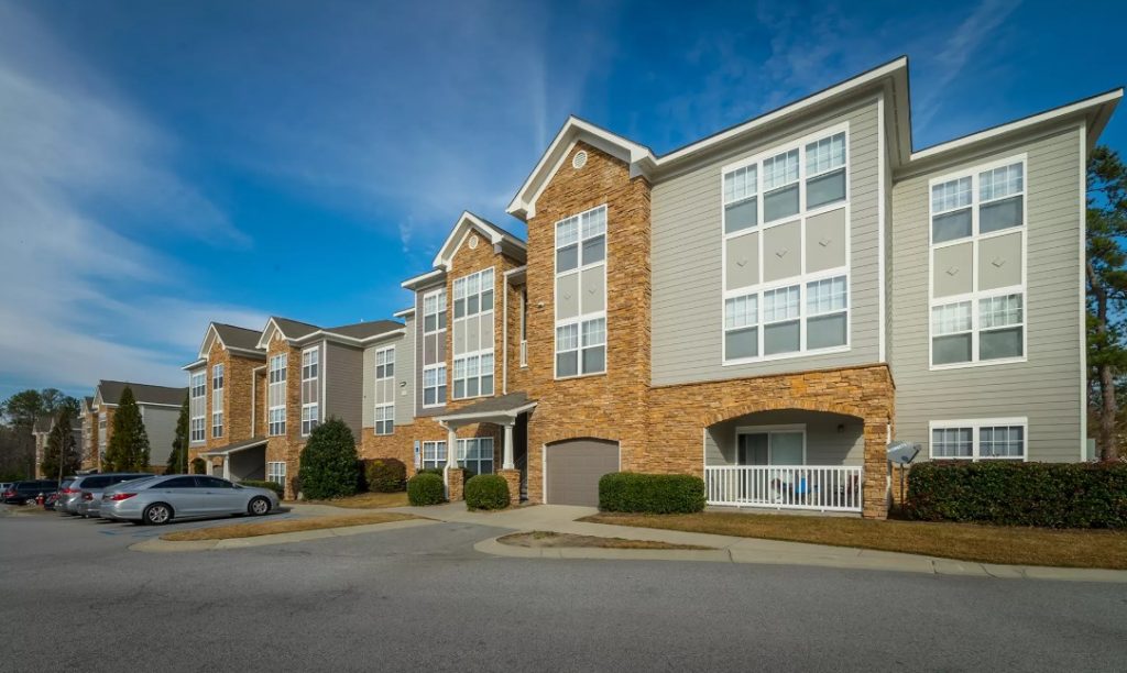 Three Bedroom Apartments Near Me